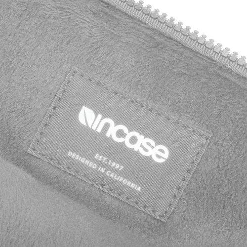 Incase Compact Sleeve Woolenex MBPro 16